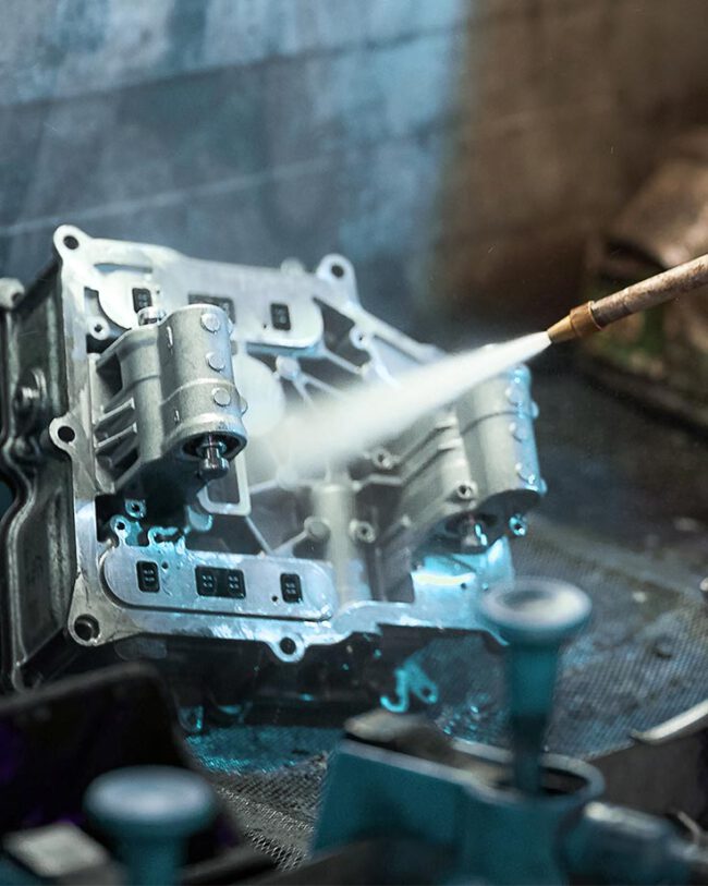 Kleinteilreinigung bei der Industriereinigung